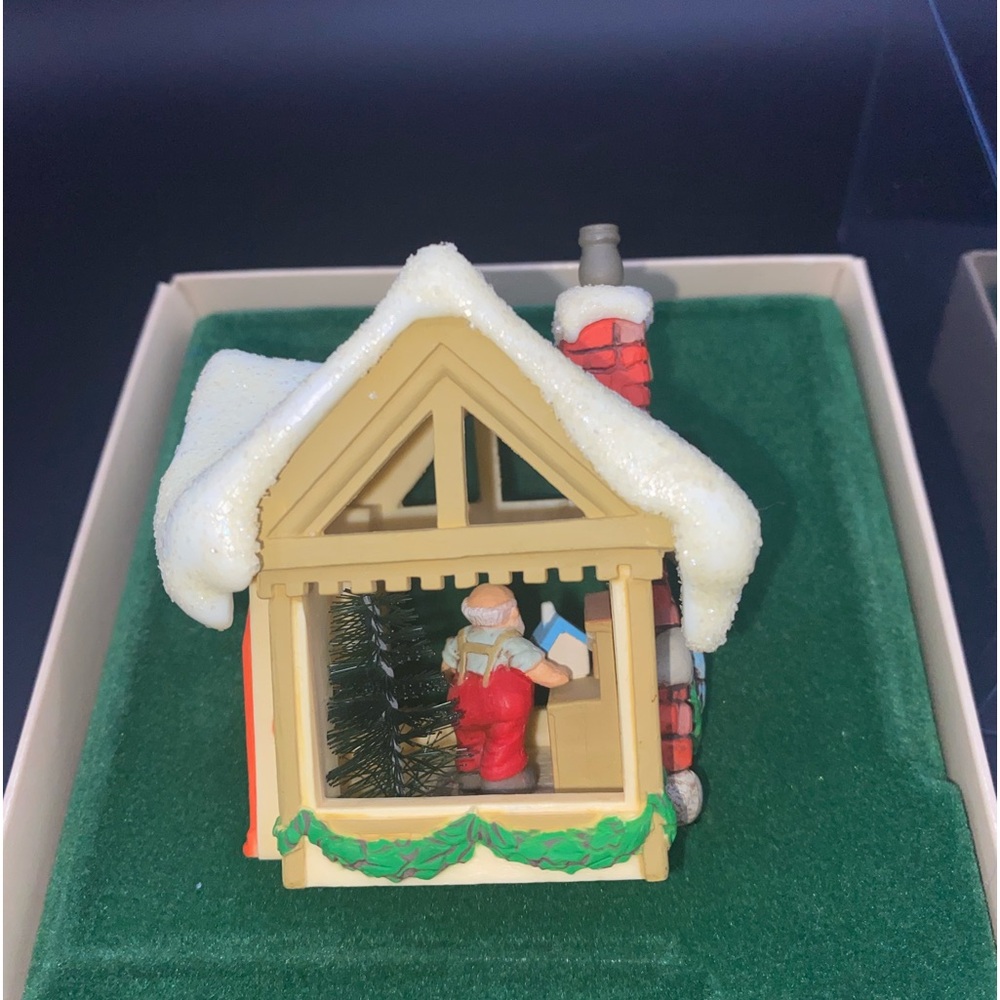 Hallmark 1982 Santa’s workshop
